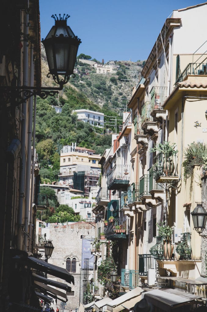 Taormina uličky města